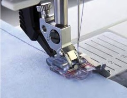 Pfaff Transparante 1/4" Quiltvoet met Geleider Rechts met IDT-systeem